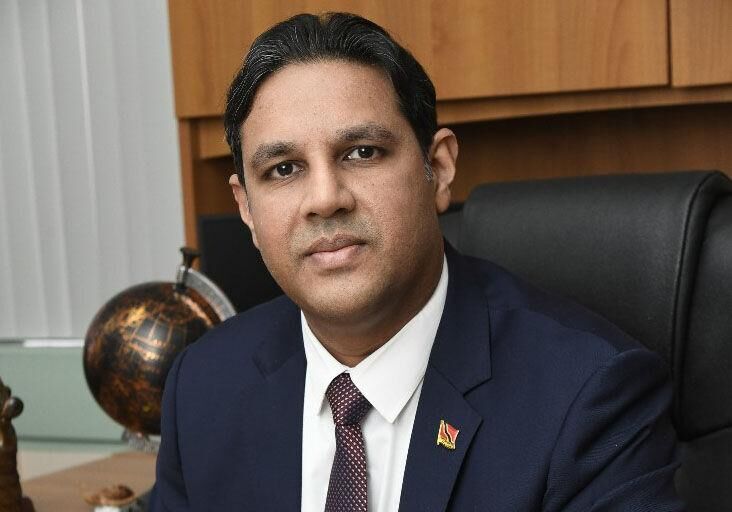 Dr. Roshan Parasram
